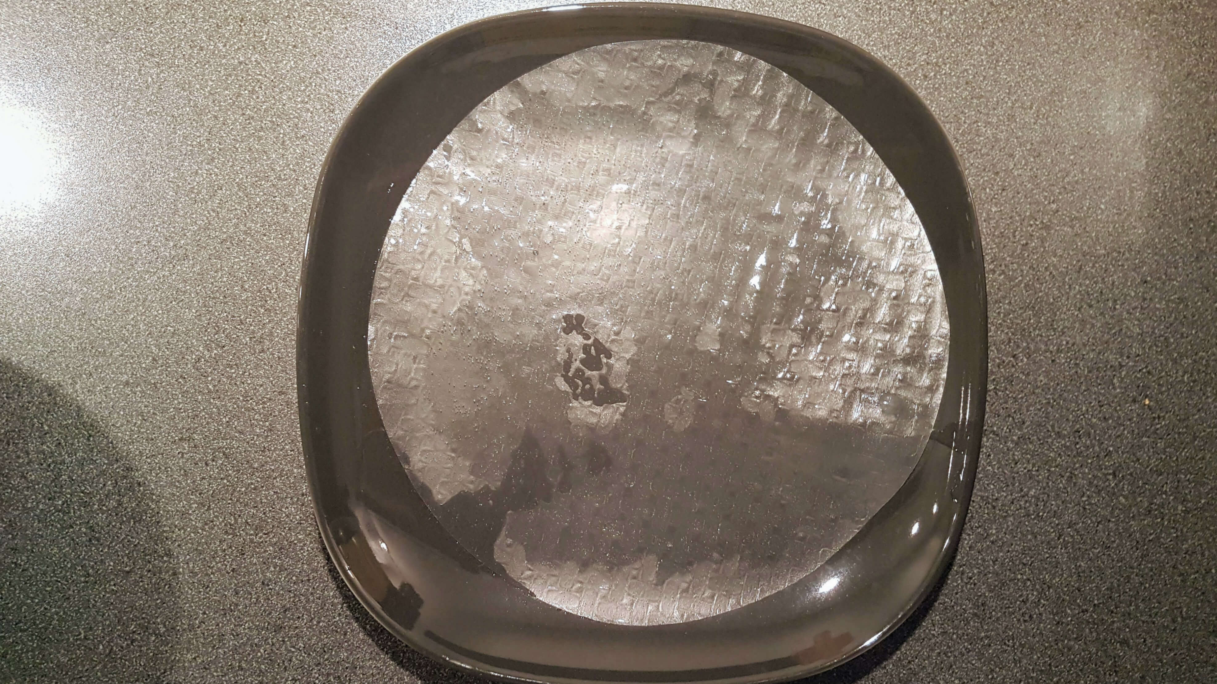 Dip a piece of rice paper in water