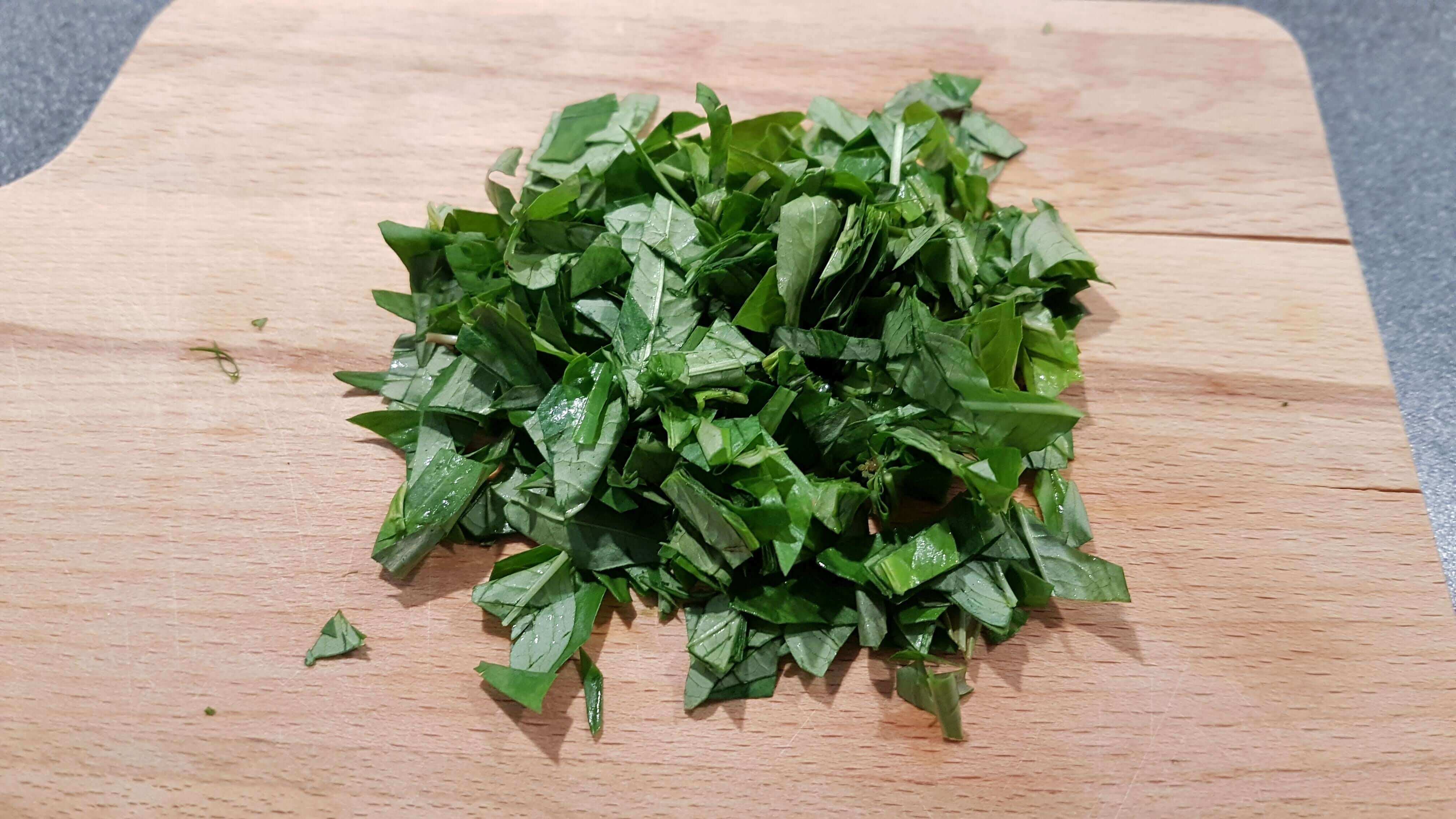 Hakket vietnamesisk pileurt.